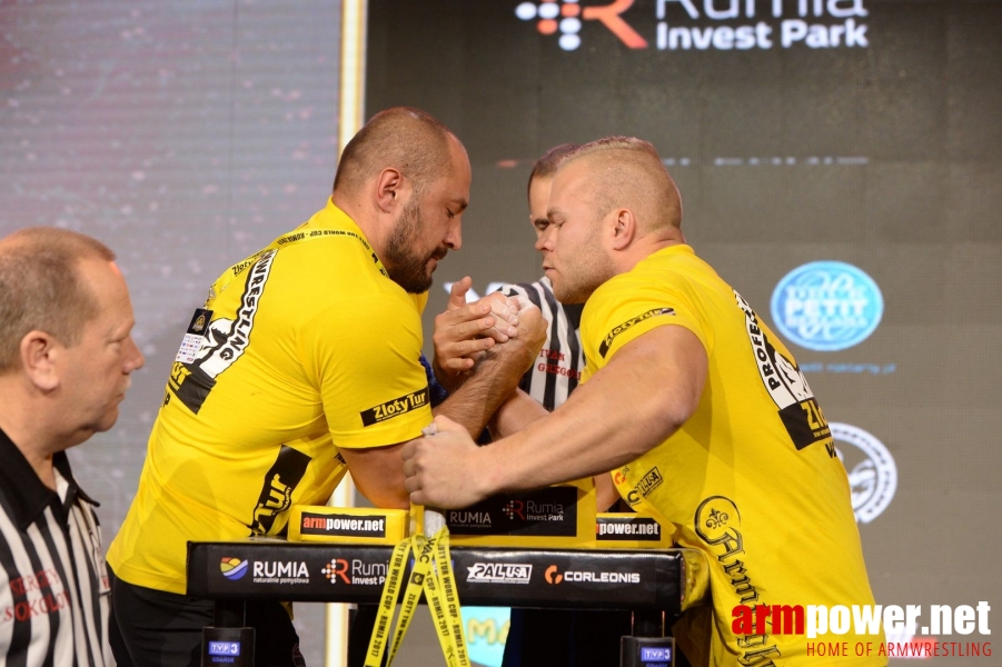 Zloty Tur 2017 - right hand eliminations # Armwrestling # Armpower.net