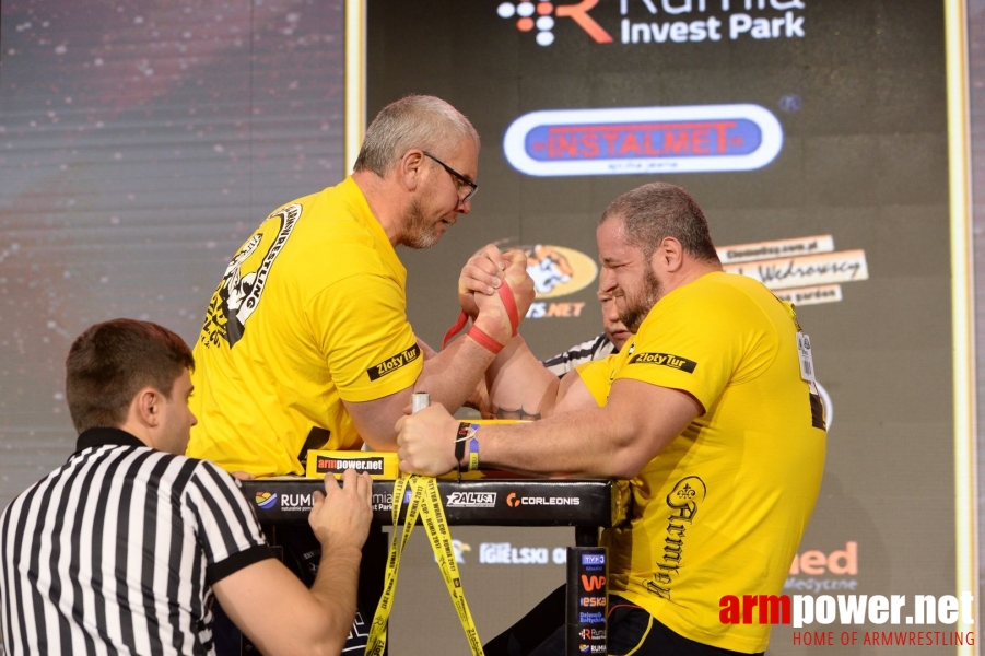 Zloty Tur 2017 - right hand eliminations # Armwrestling # Armpower.net