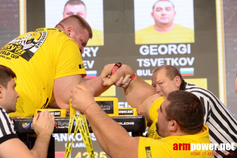 Zloty Tur 2017 - right hand eliminations # Armwrestling # Armpower.net