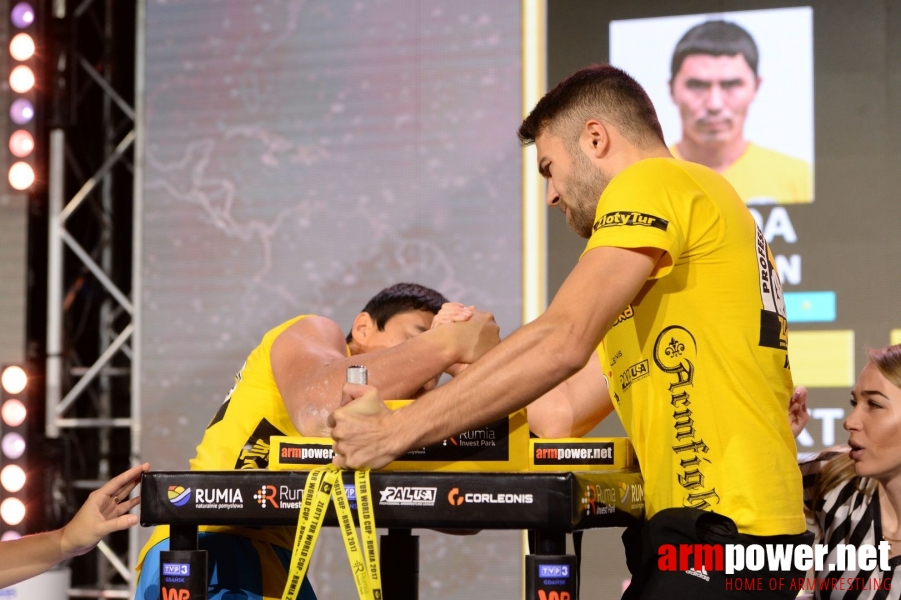 Zloty Tur 2017 - right hand eliminations # Siłowanie na ręce # Armwrestling # Armpower.net