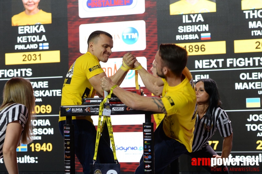 Zloty Tur 2018 - eliminations right hand # Armwrestling # Armpower.net