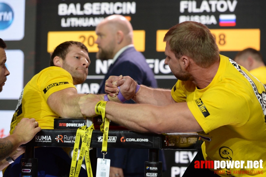 Zloty Tur 2018 - eliminations right hand # Armwrestling # Armpower.net