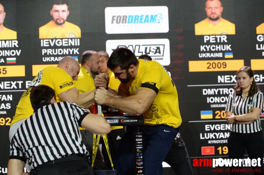 Zloty Tur 2018 - eliminations right hand # Armwrestling # Armpower.net