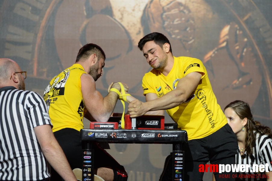 Zloty Tur 2018 - eliminations right hand # Siłowanie na ręce # Armwrestling # Armpower.net