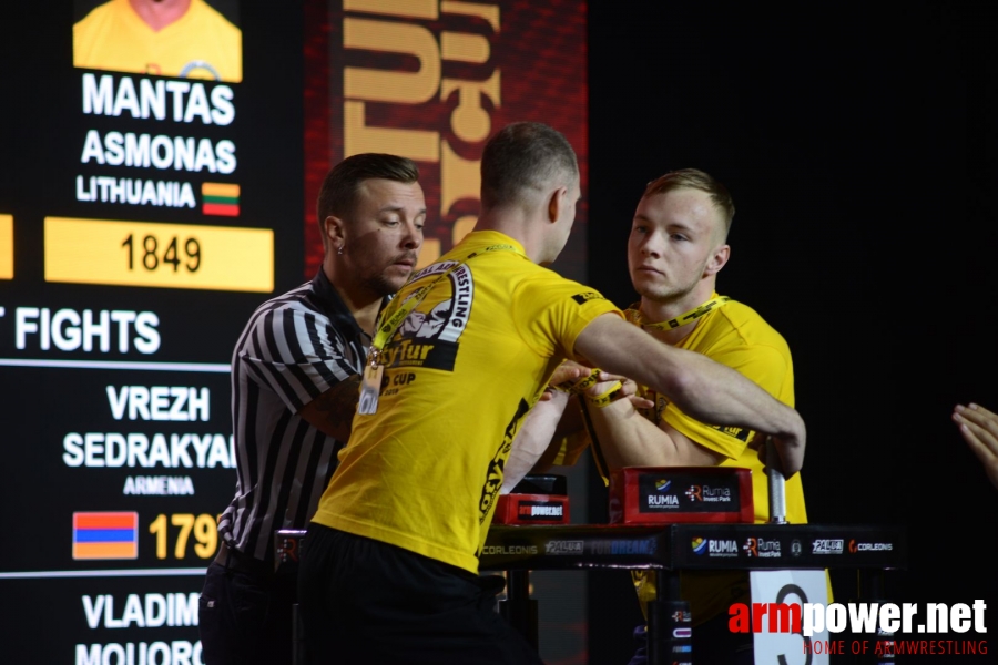 Zloty Tur 2018 - eliminations left hand # Armwrestling # Armpower.net