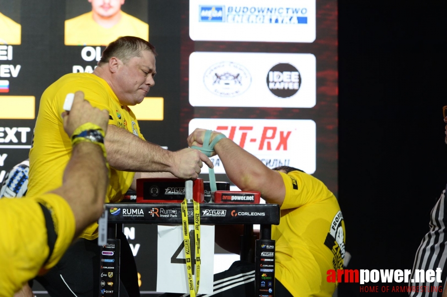 Zloty Tur 2018 - eliminations left hand # Armwrestling # Armpower.net