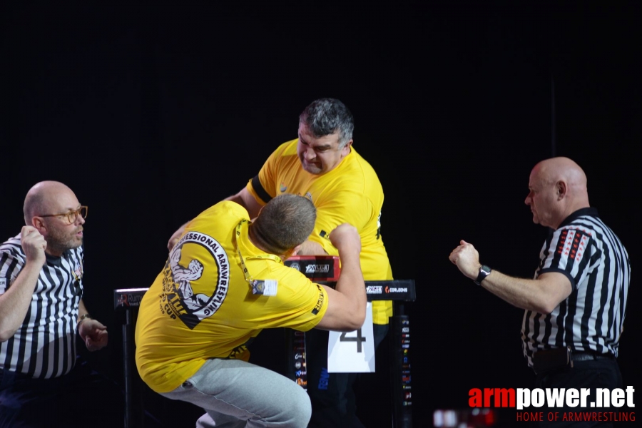 Zloty Tur 2018 - eliminations left hand # Armwrestling # Armpower.net