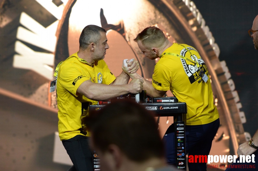 Zloty Tur 2018 - eliminations left hand # Armwrestling # Armpower.net