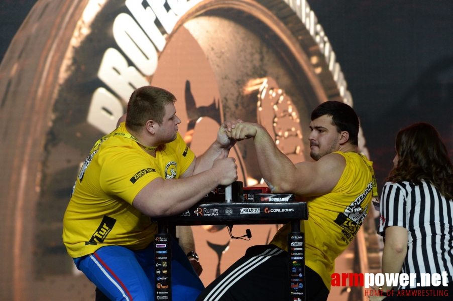 Zloty Tur 2018 - eliminations left hand # Armwrestling # Armpower.net