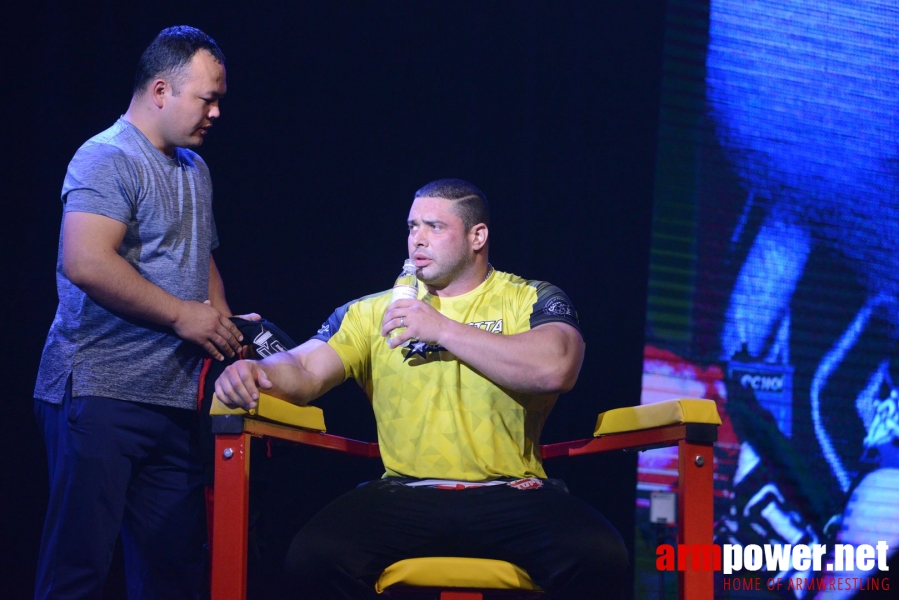 TOP-8 - Round 1 - Malaysia # Siłowanie na ręce # Armwrestling # Armpower.net