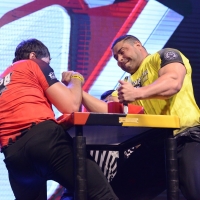 TOP-8 - Round 1 - Malaysia # Siłowanie na ręce # Armwrestling # Armpower.net